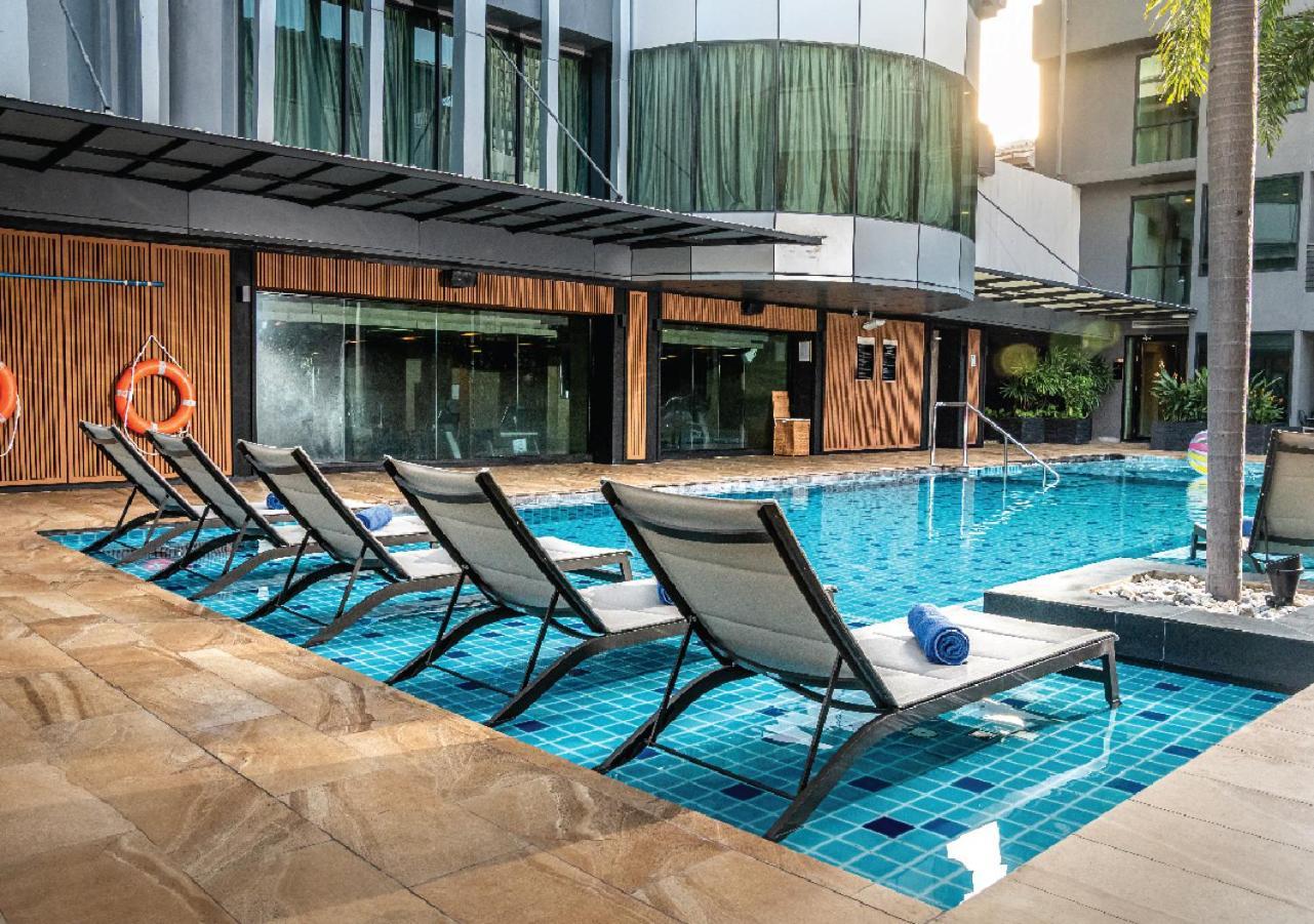 Solitaire Bangkok Sukhumvit 11 Exterior foto